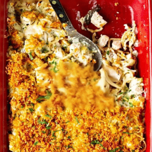 Firehouse Spaghetti Casserole: Creamy Chicken & Cheese Bake