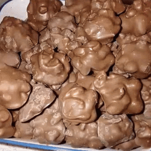 Best Crock Pot Candy Recipe (Easy 4-Ingredient Peanut Clusters)