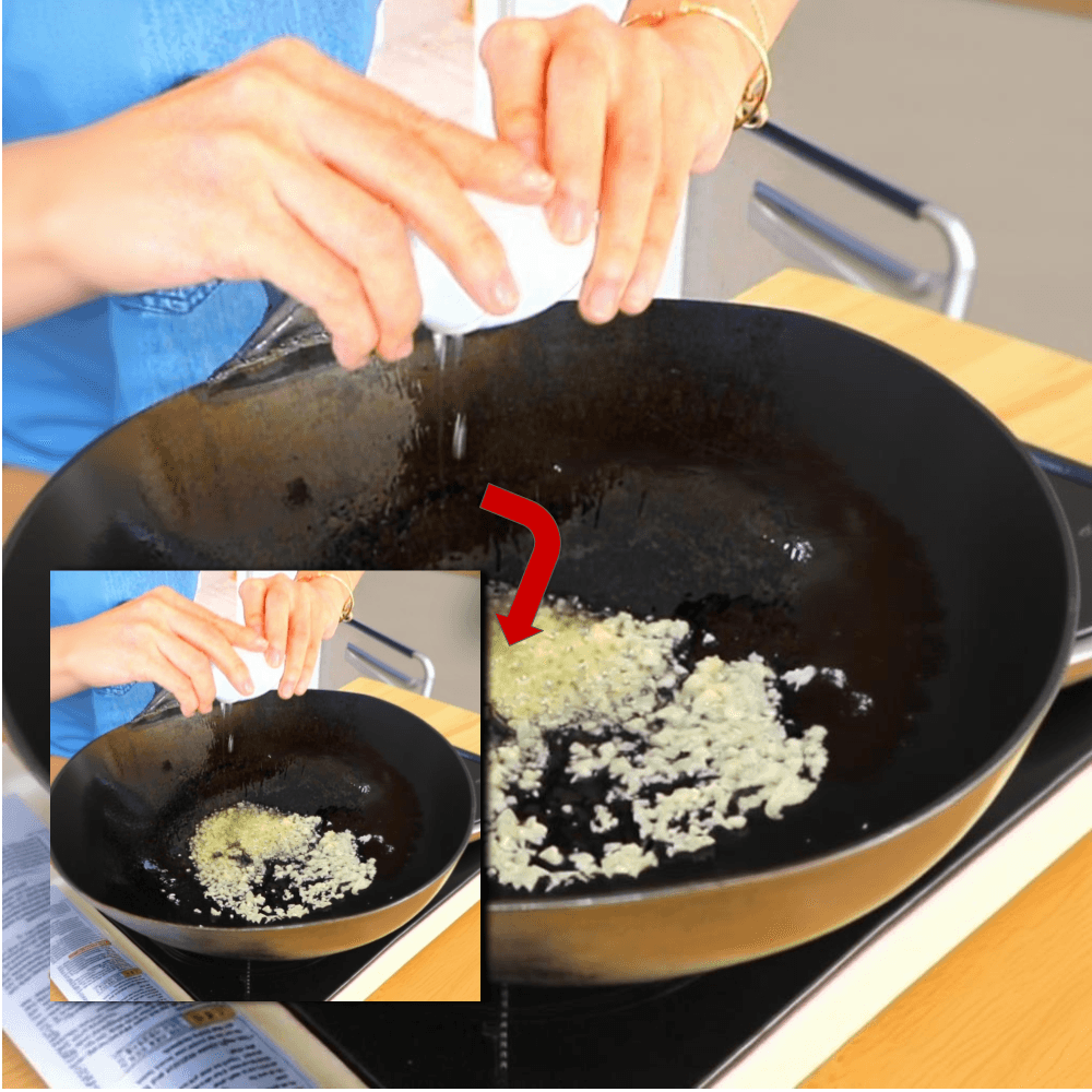 Thai Crab Fried Rice Recipe (Khao Pad Pu) - 10 Minutes