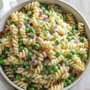 Best Creamy Peas Pasta Salad Recipe (Easy)