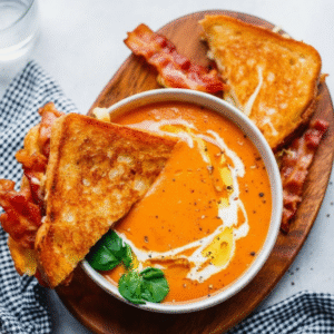 Best Creamy Tomato Bisque Soup Recipe
