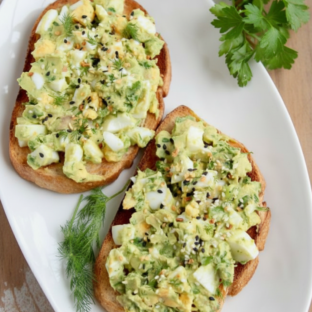 Healthy Avocado Egg Salad Recipe (No Mayo)
