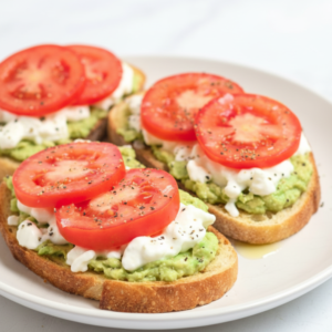 High-Protein Breakfast: Creamy Avocado & Tomato Toast