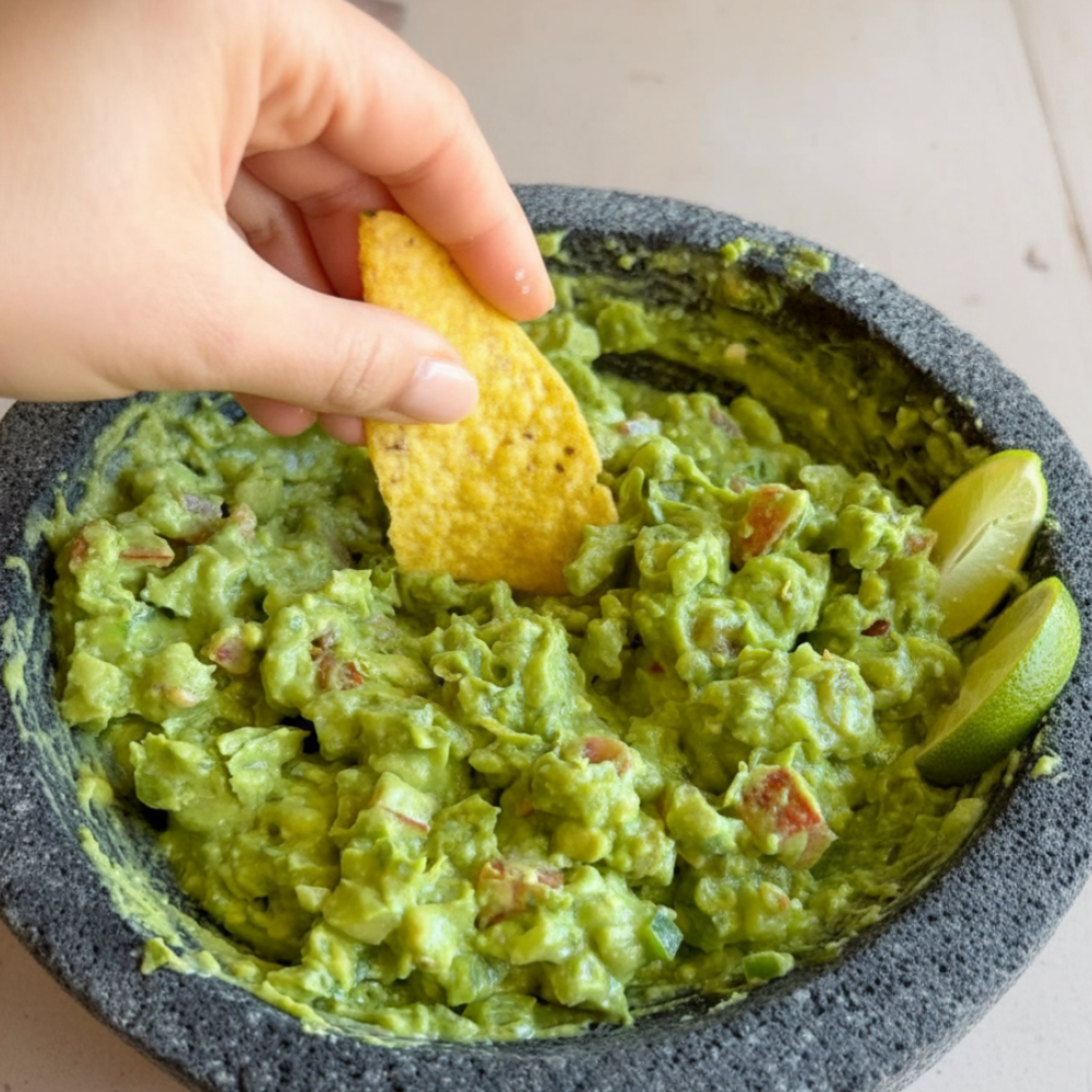 The Ultimate Chunky Guacamole Recipe (Ready in 10 Minutes)
