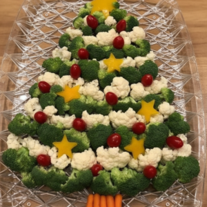 Festive Holiday Veggie Tray: A Healthy Appetizer Idea