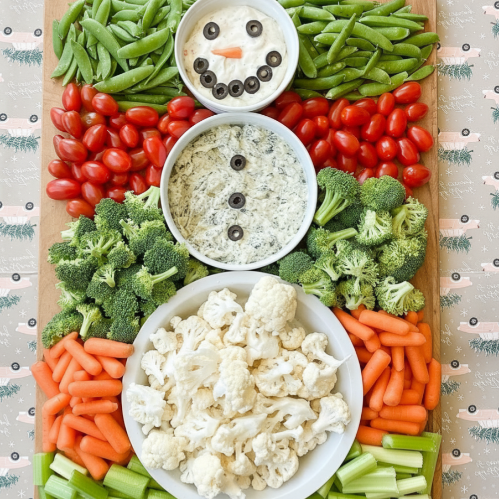 Festive Holiday Vegetable Platter: Easy Winter Appetizer
